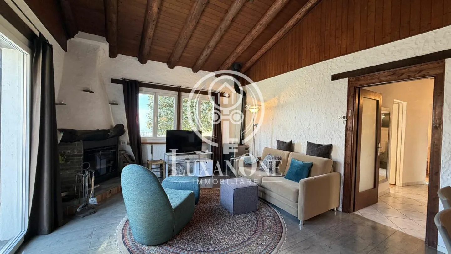 Incantevole casa unifamiliare con 3,5 stanze e vista panoramica mozzafiato e vista parziale sul lago - adatta come seconda casa - Foto 5 di 9