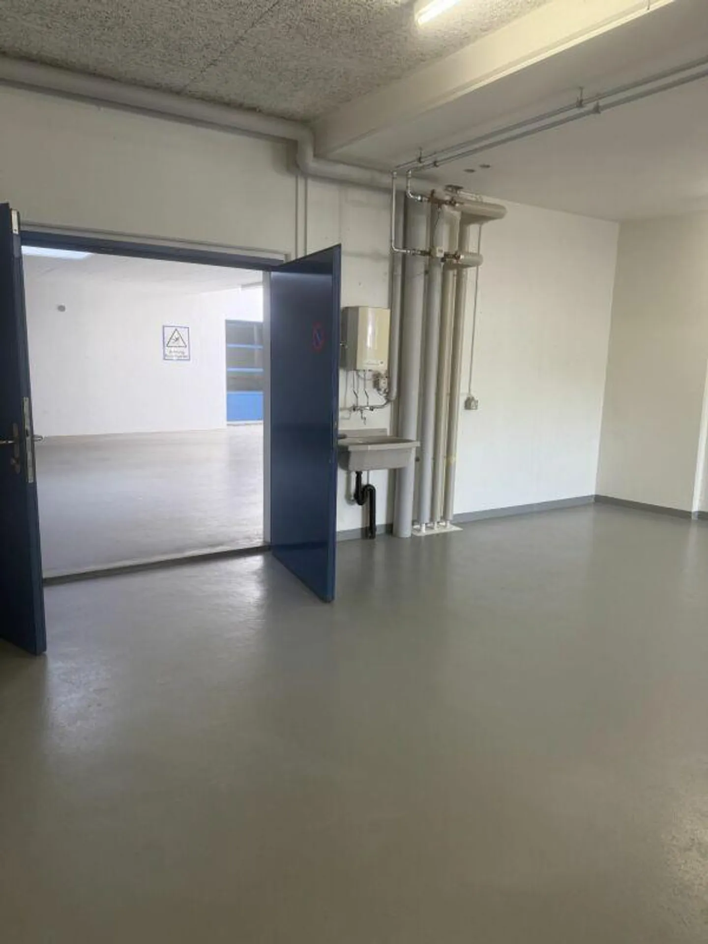 Spazio di stoccaggio di 69 m2 in affitto a Frick - Foto 3 di 7