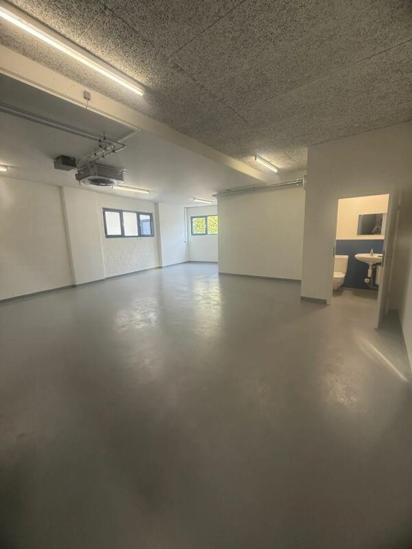 Spazio di stoccaggio di 69 m2 in affitto a Frick - Foto 5 di 7