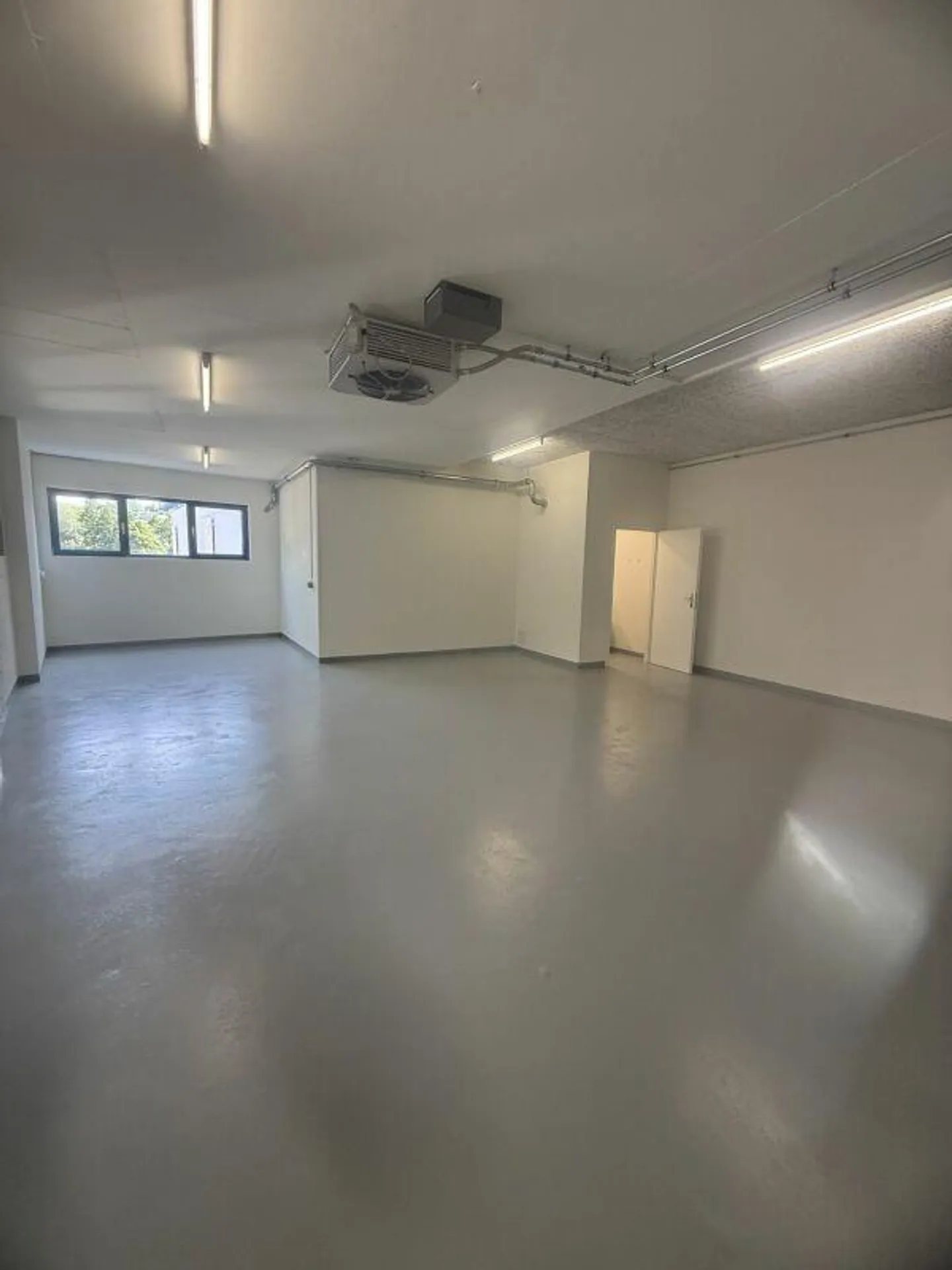 Spazio di stoccaggio di 69 m2 in affitto a Frick - Foto 4 di 7