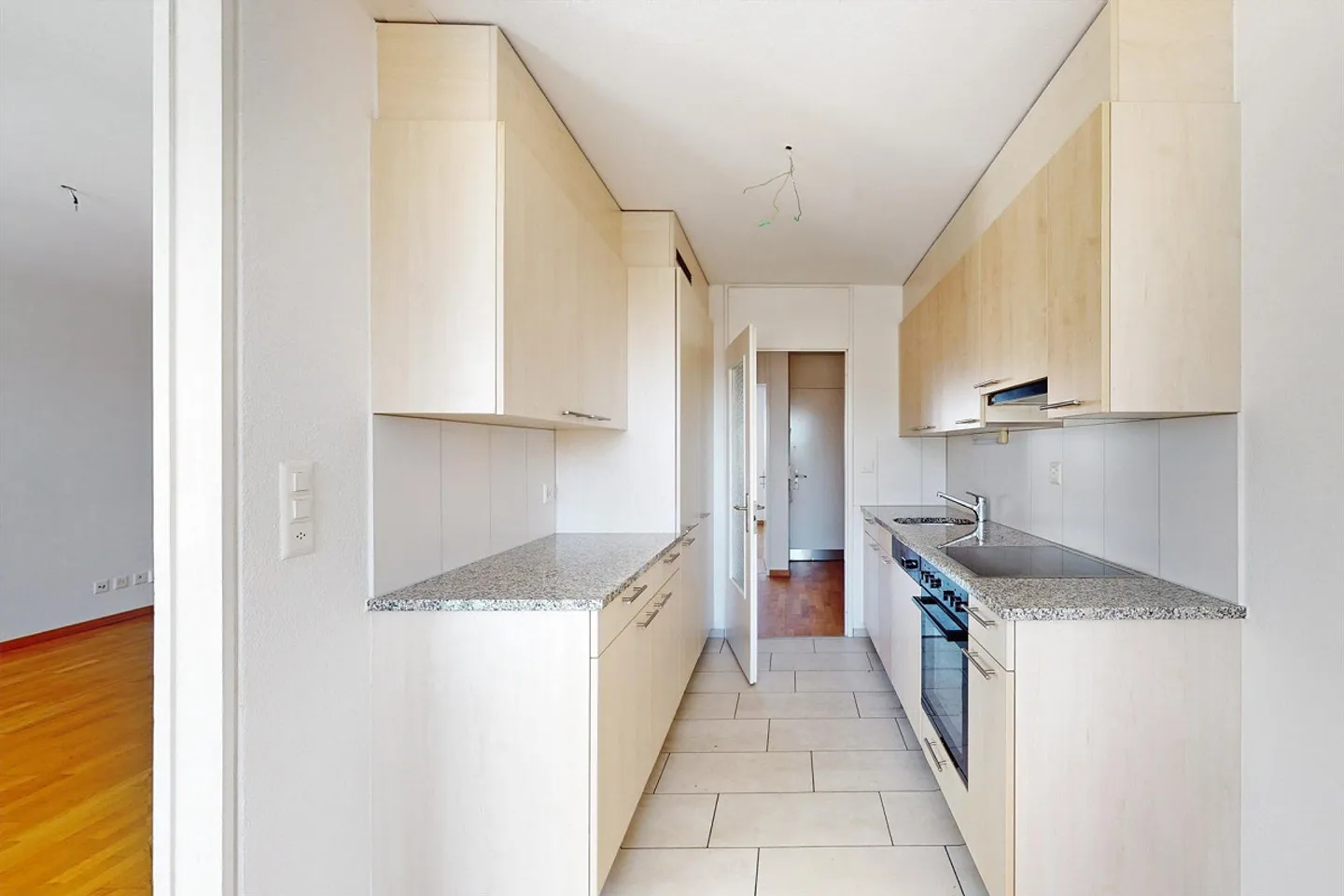 Appartement familial dans un quartier populaire - Photo 2 sur 10