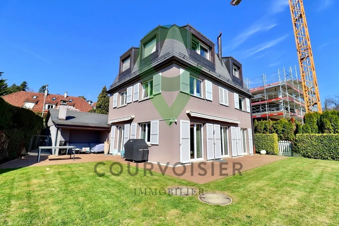 Stunning individual villa with garden in Pully - Photo 1 of 11