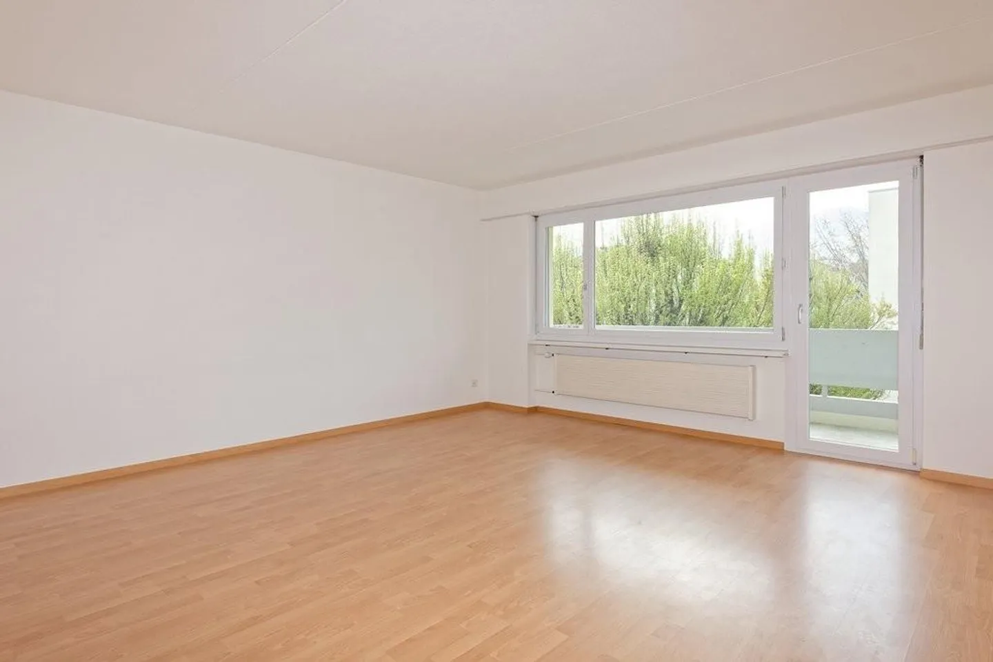 Geräumige Wohnung mit Grünblick - Foto 3 von 7