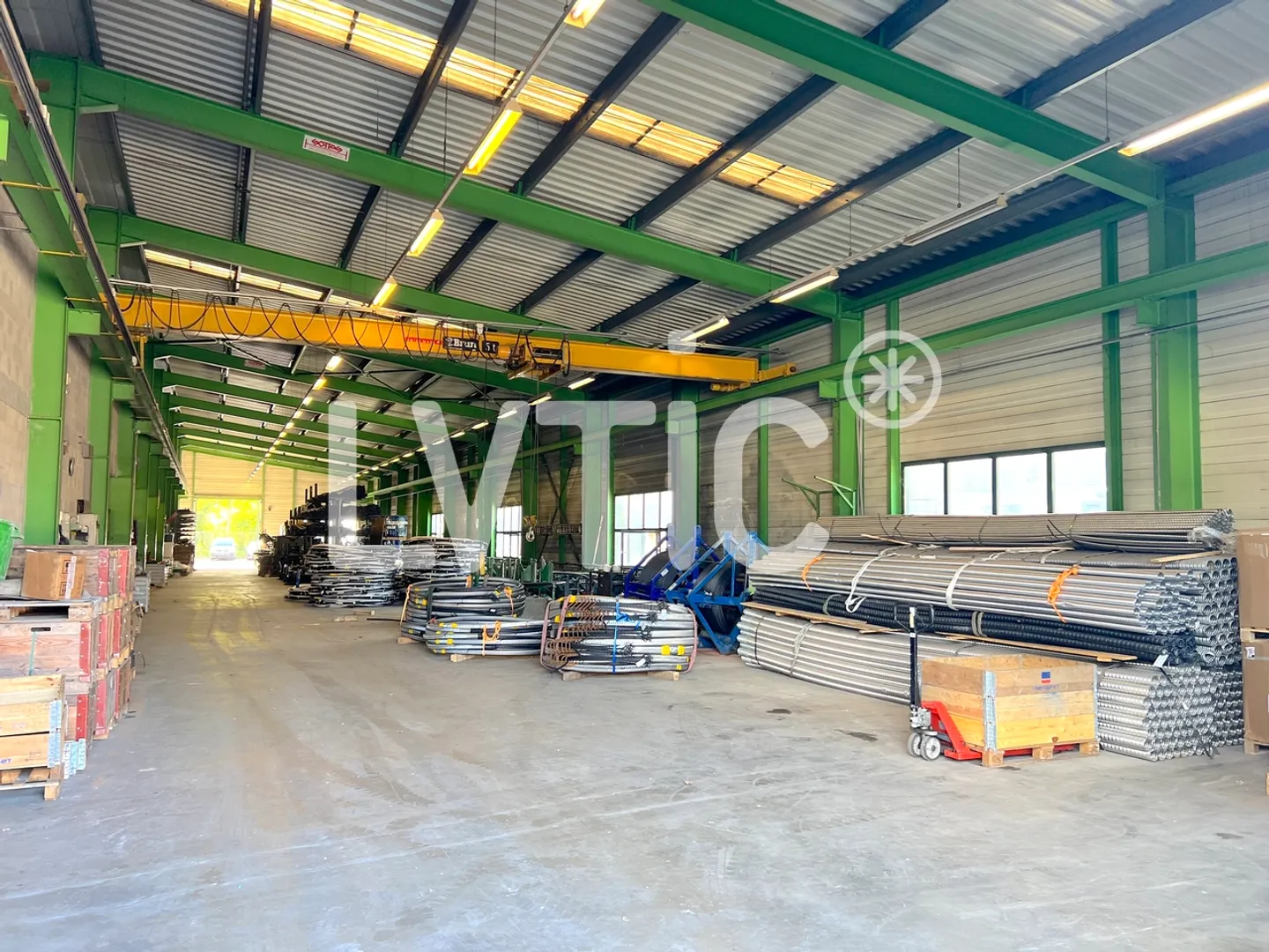 Bâtiment industriel de 2100 m2 sur parcelle 4700 m2 à vendre à Moudon - Photo 6 sur 10