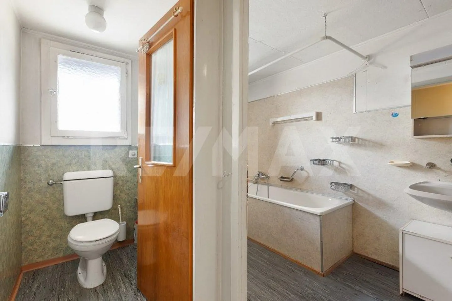 5.5-Zi.-Wohnhaus mit Gewerbe- und Ladenfläche - Photo 7 of 12