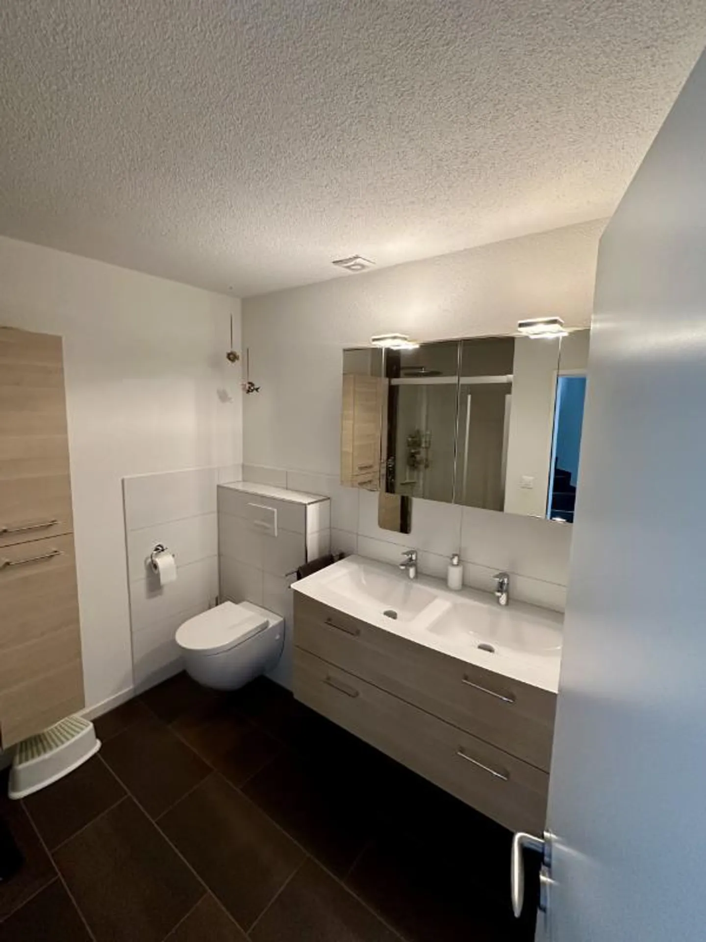 Mid-terrace house with a view - stylish space miracle - Photo 4 of 5
