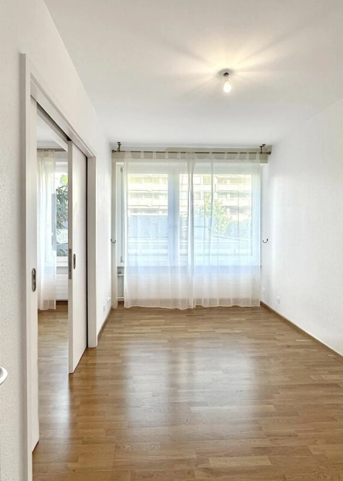 Appartement spacieux à Florissant - Photo 14 sur 17