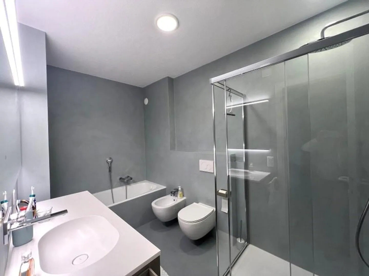 Attico prestigioso con 3,5 stanze in riva al lago - Foto 11 di 13