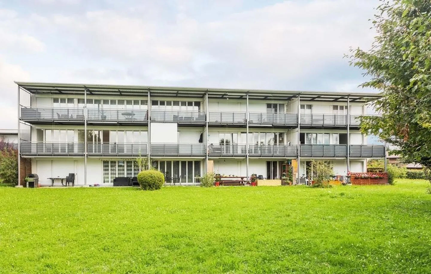 Appartement moderne en verdure - Photo 1 sur 1