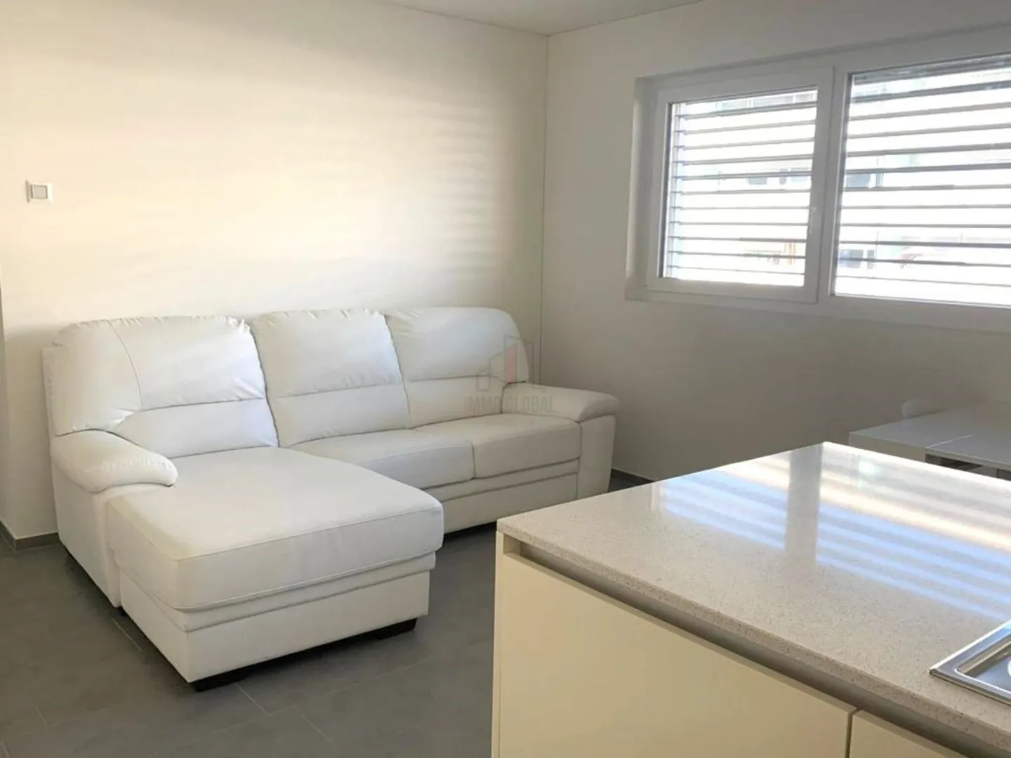 Einladendes Zweizimmerapartment in der Stadt - Photo 3 of 9