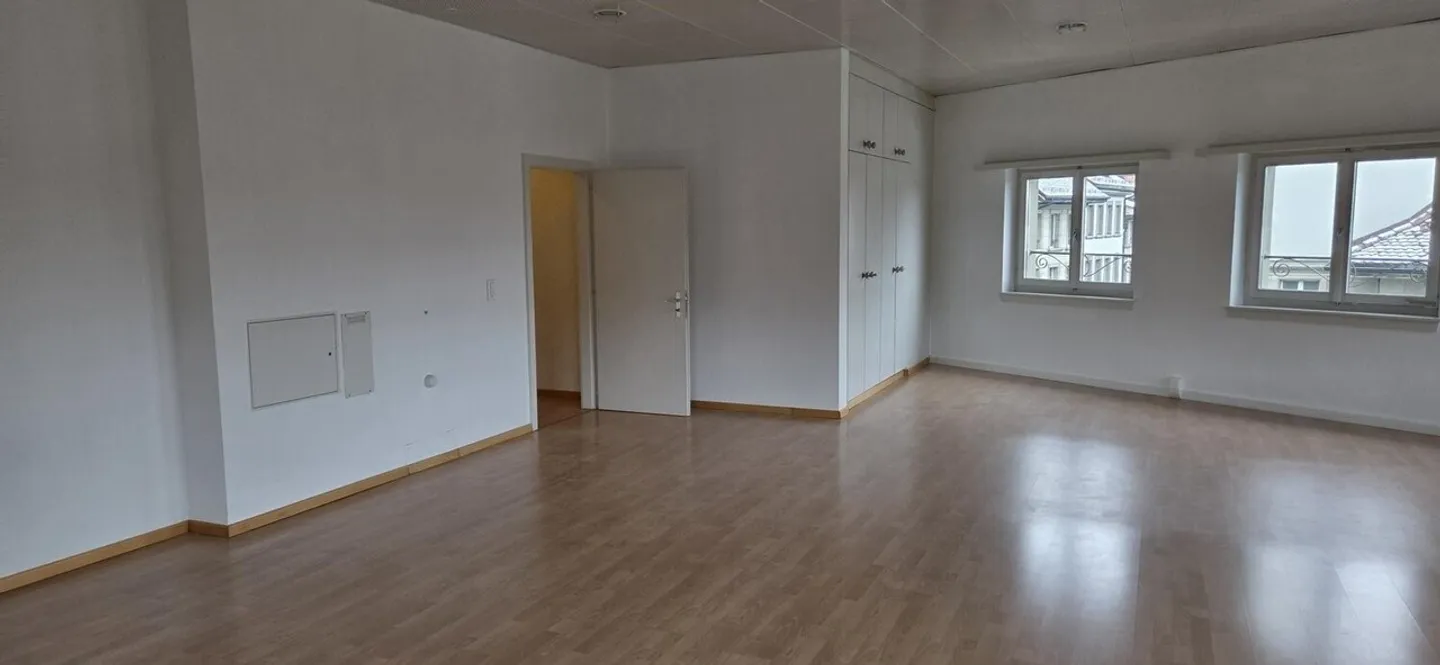 Surface administrative de 100 m²  Quartier du Bourg, Fribourg - Photo 3 sur 4