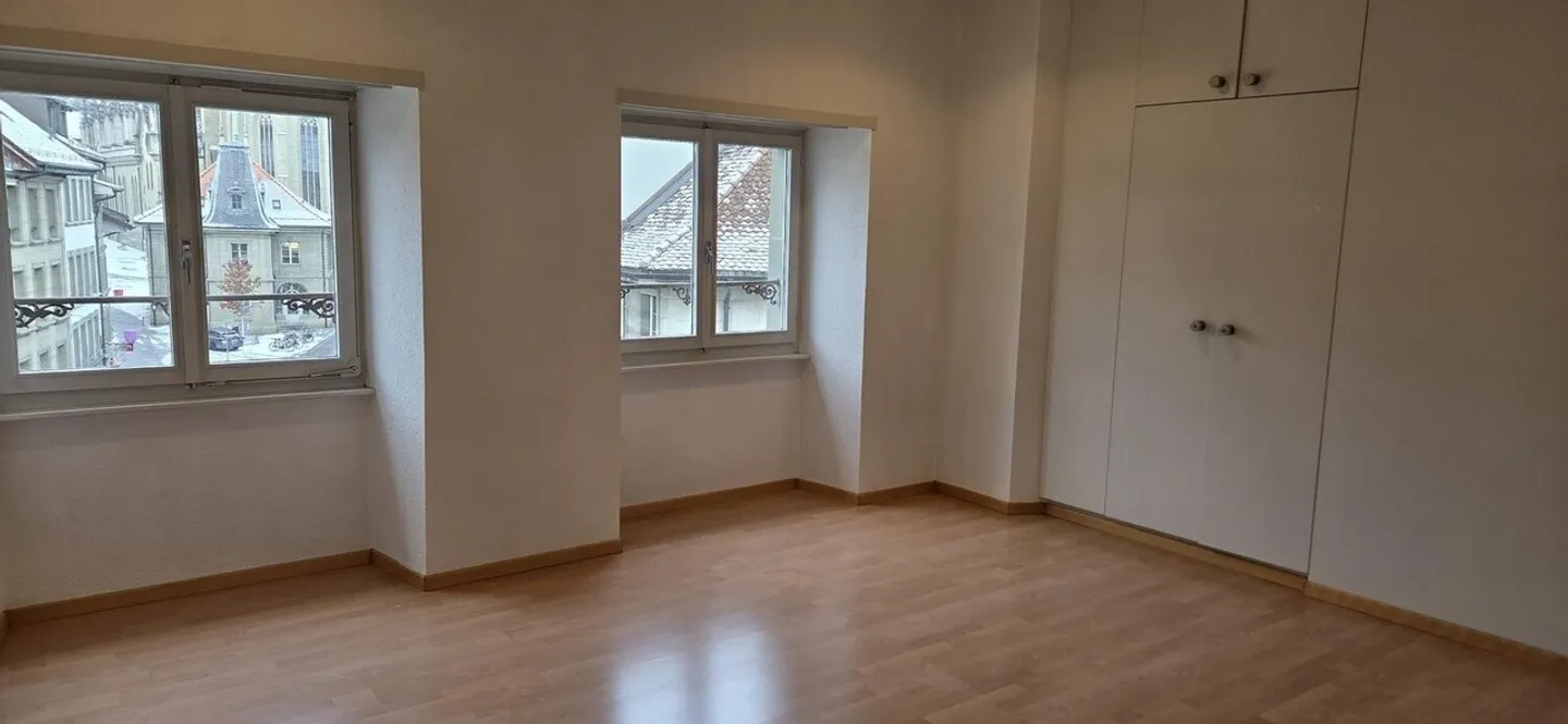 Surface administrative de 100 m²  Quartier du Bourg, Fribourg - Photo 4 sur 4