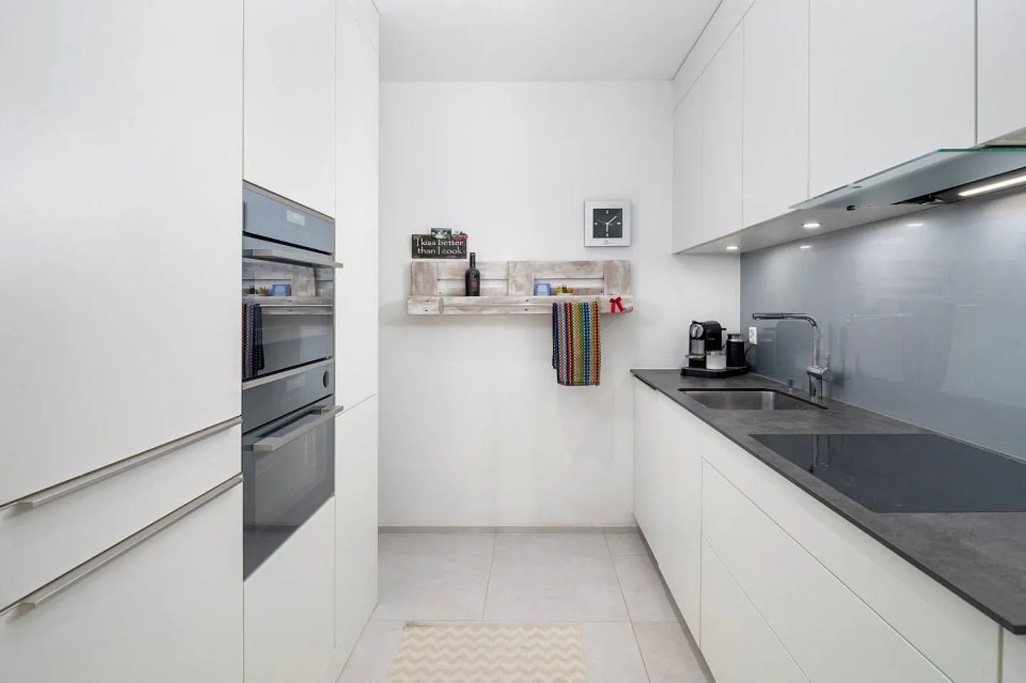 Stile di vita urbano vicino alla natura: appartamento di 2½ locali nel quartiere Leuen a Uitikon Waldegg - Foto 6 di 13