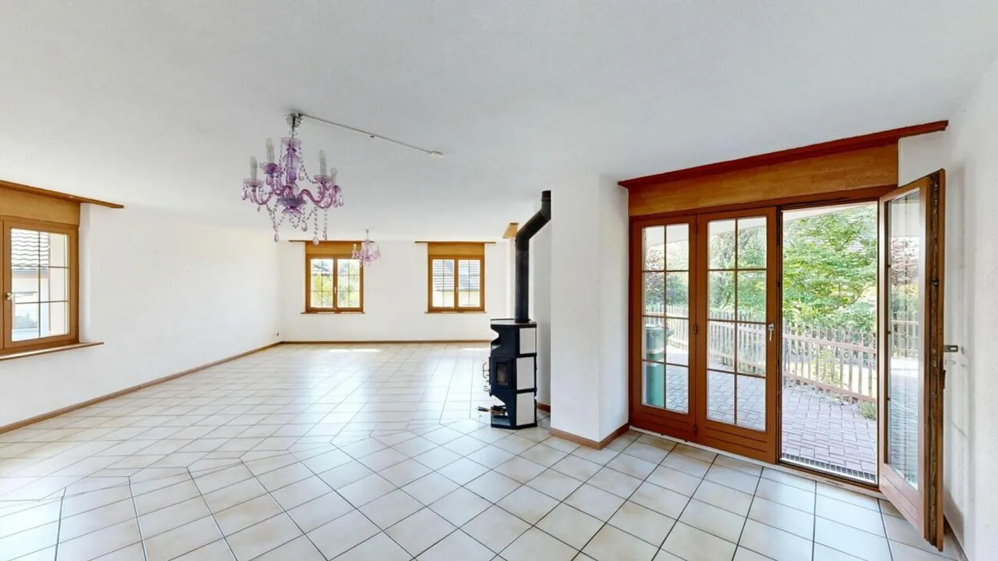 Charmantes Familienhaus mit Garten - Foto 4 von 43