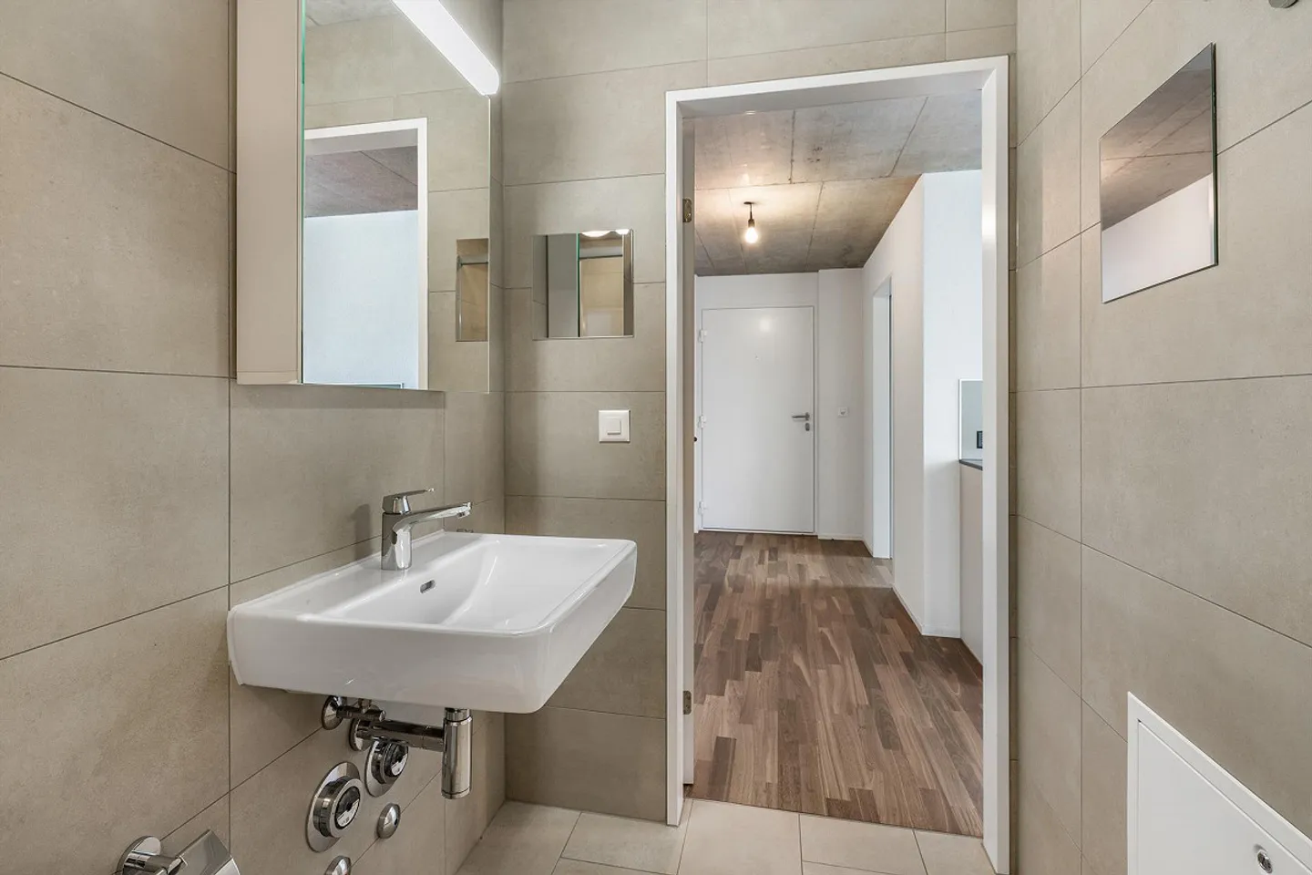 3.5 ZWG - Gartenwohnung mit Sitzplatz - Foto 8 von 18