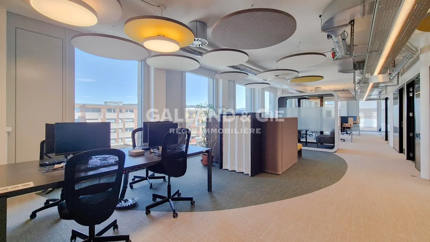 Bureau moderne à Lausanne - Photo 2 sur 14