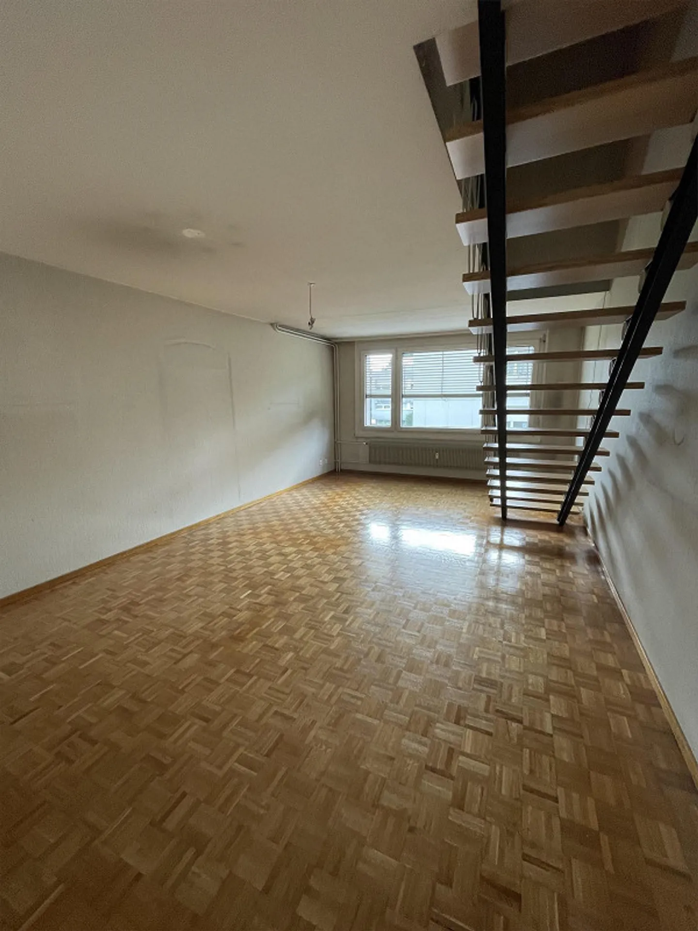 Appartamento duplex di 6 stanze nel cuore di Zollikofen - Foto 4 di 12