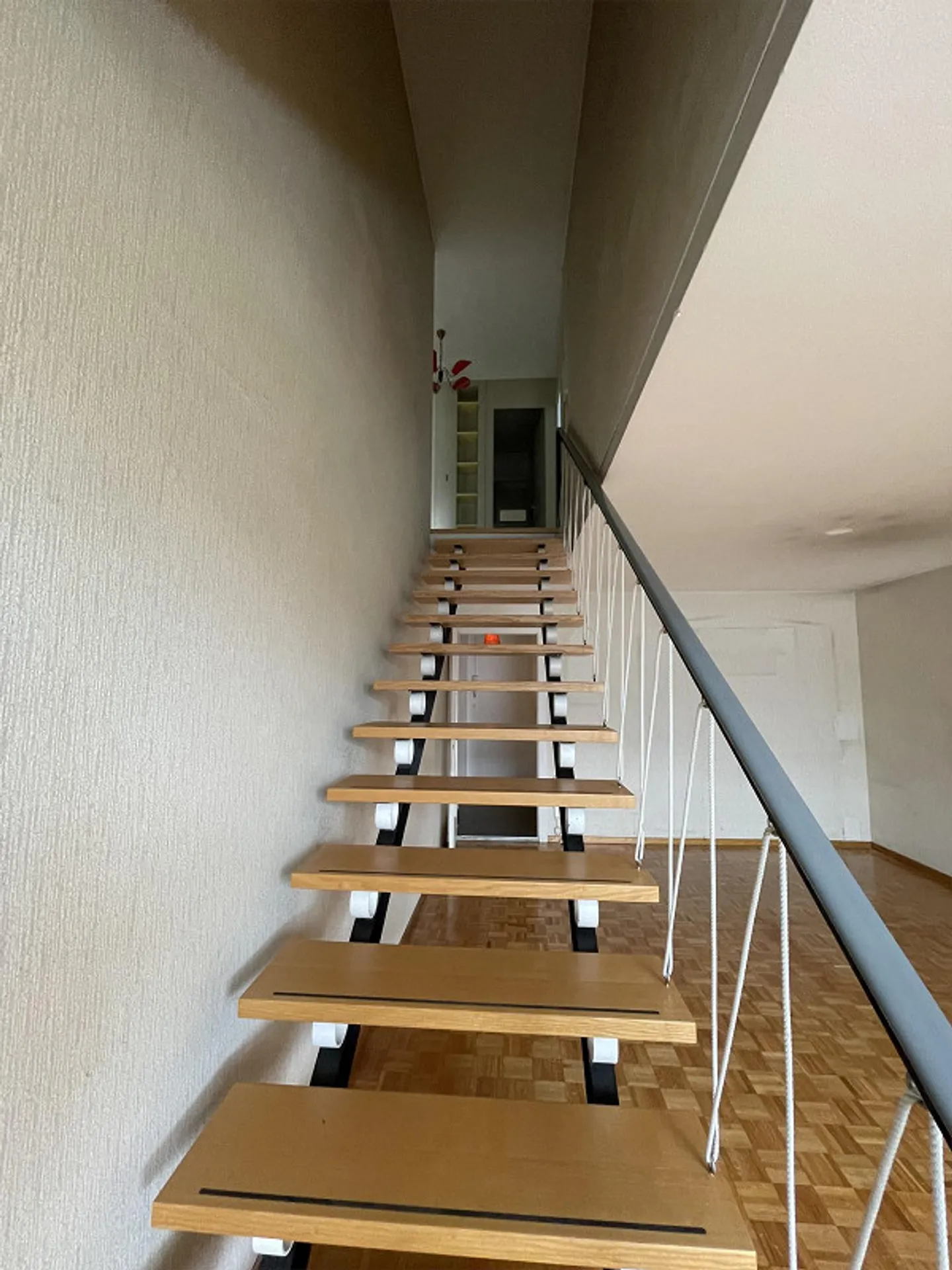 Appartamento duplex di 6 stanze nel cuore di Zollikofen - Foto 6 di 12