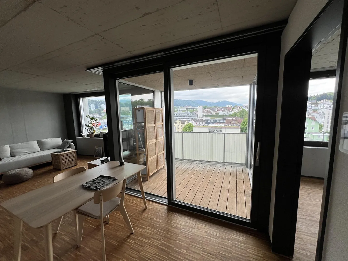 Modernes Apartment mit Pilatusblick - Foto 4 von 8