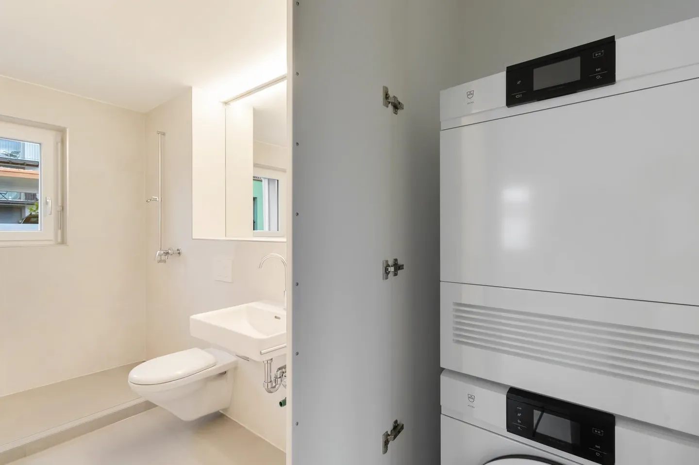 Moderno appartamento con 3 camere in proprietà ristrutturata - Foto 5 di 12