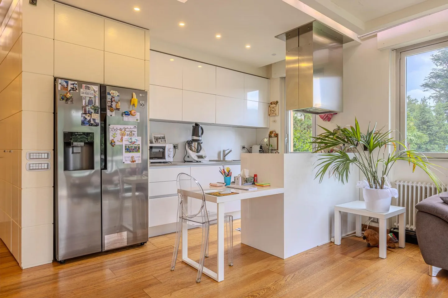 SPLENDIDES 4.5 LOCALE MIT TERRASSE UND SEEBLICK IN BISSONE - Foto 2 von 9