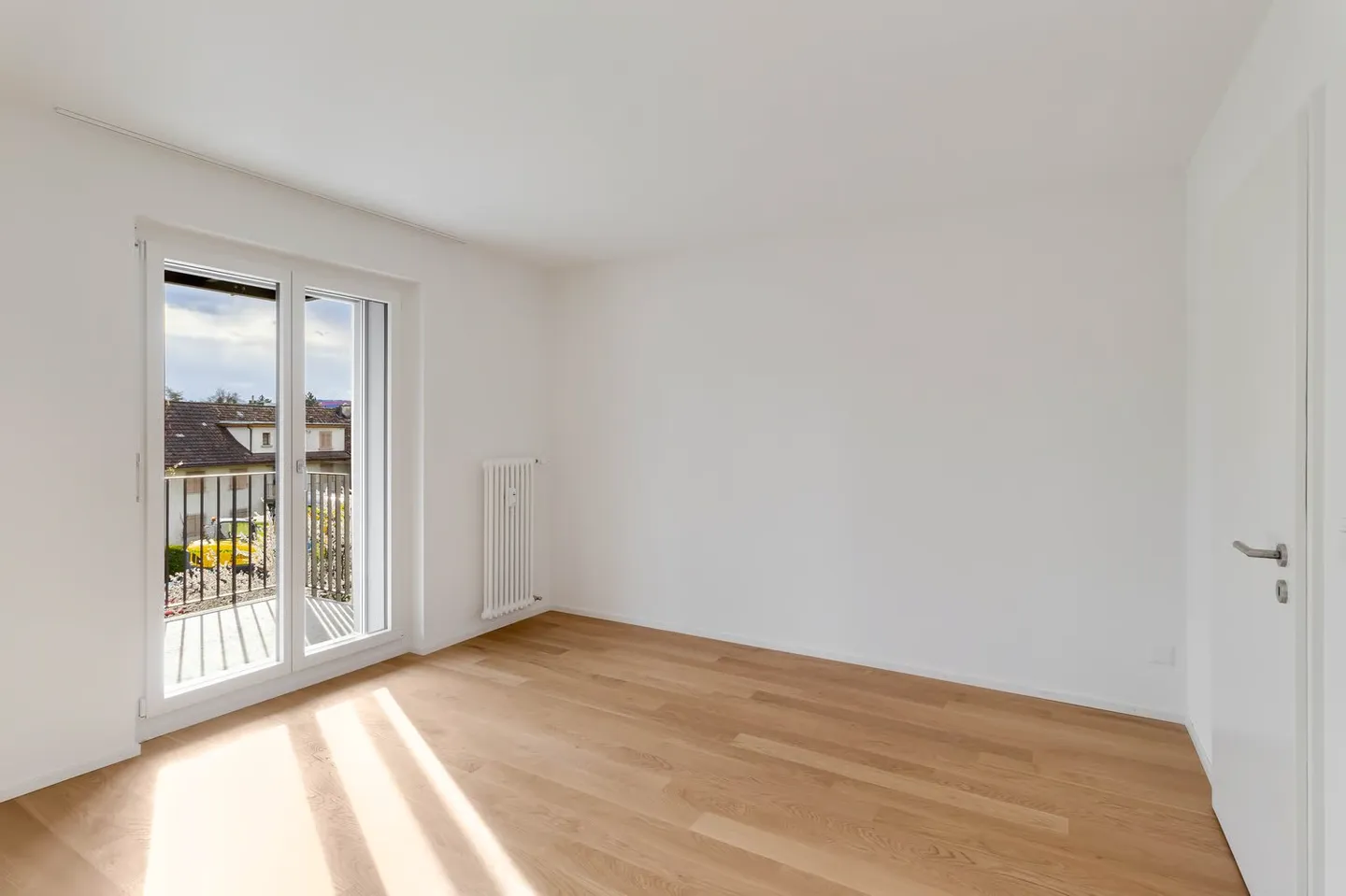 Moderno appartamento con 3 camere in proprietà ristrutturata - Foto 9 di 12