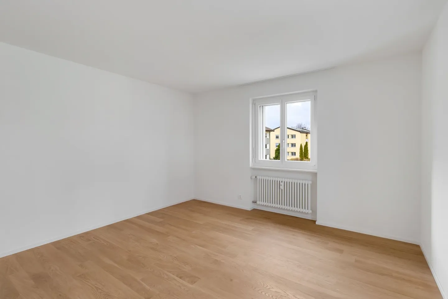 Moderno appartamento con 3 camere in proprietà ristrutturata - Foto 11 di 12