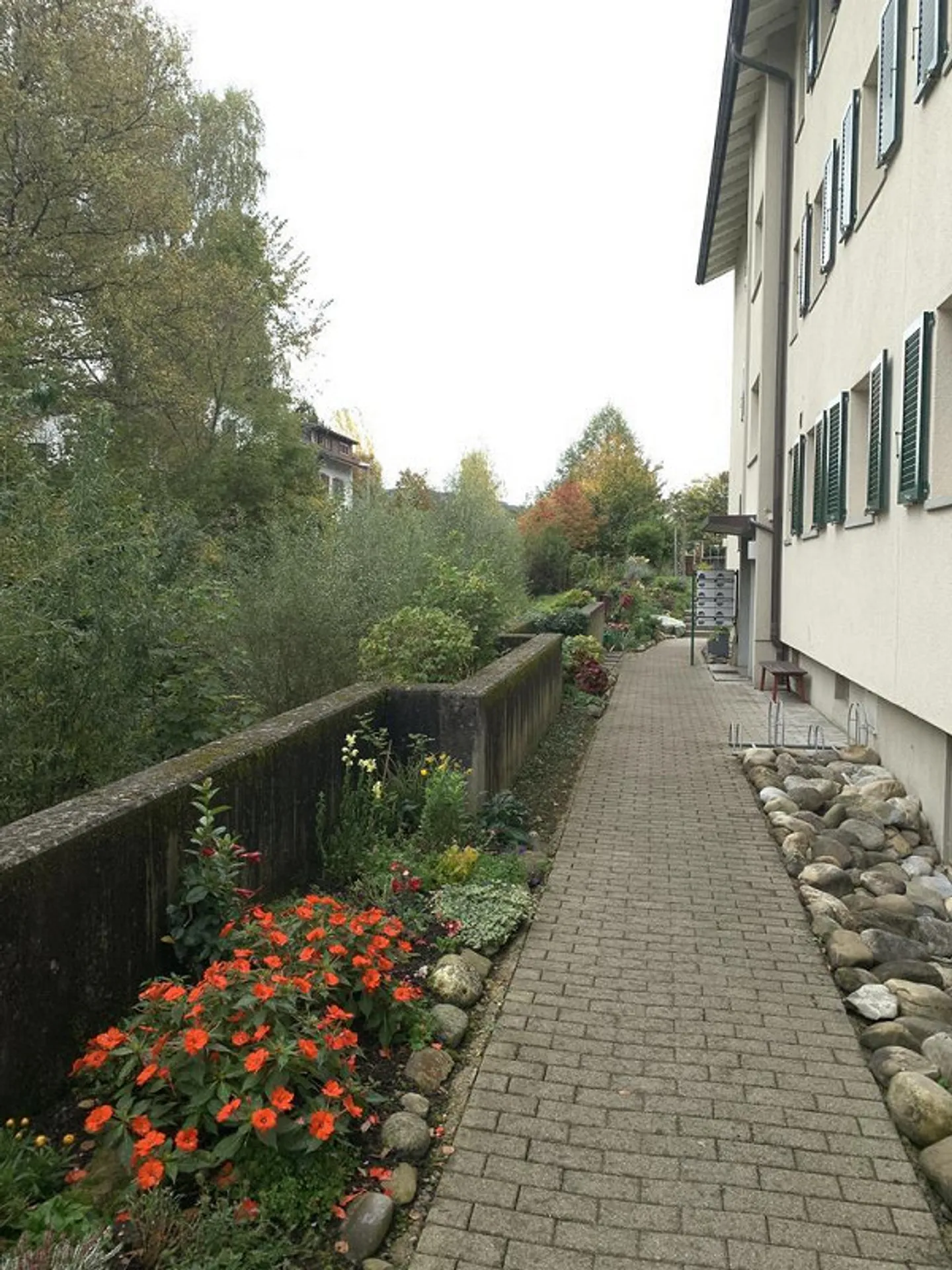 Idyllic 4-room apartment in a quiet location in Wetzikon - Photo 1 of 10