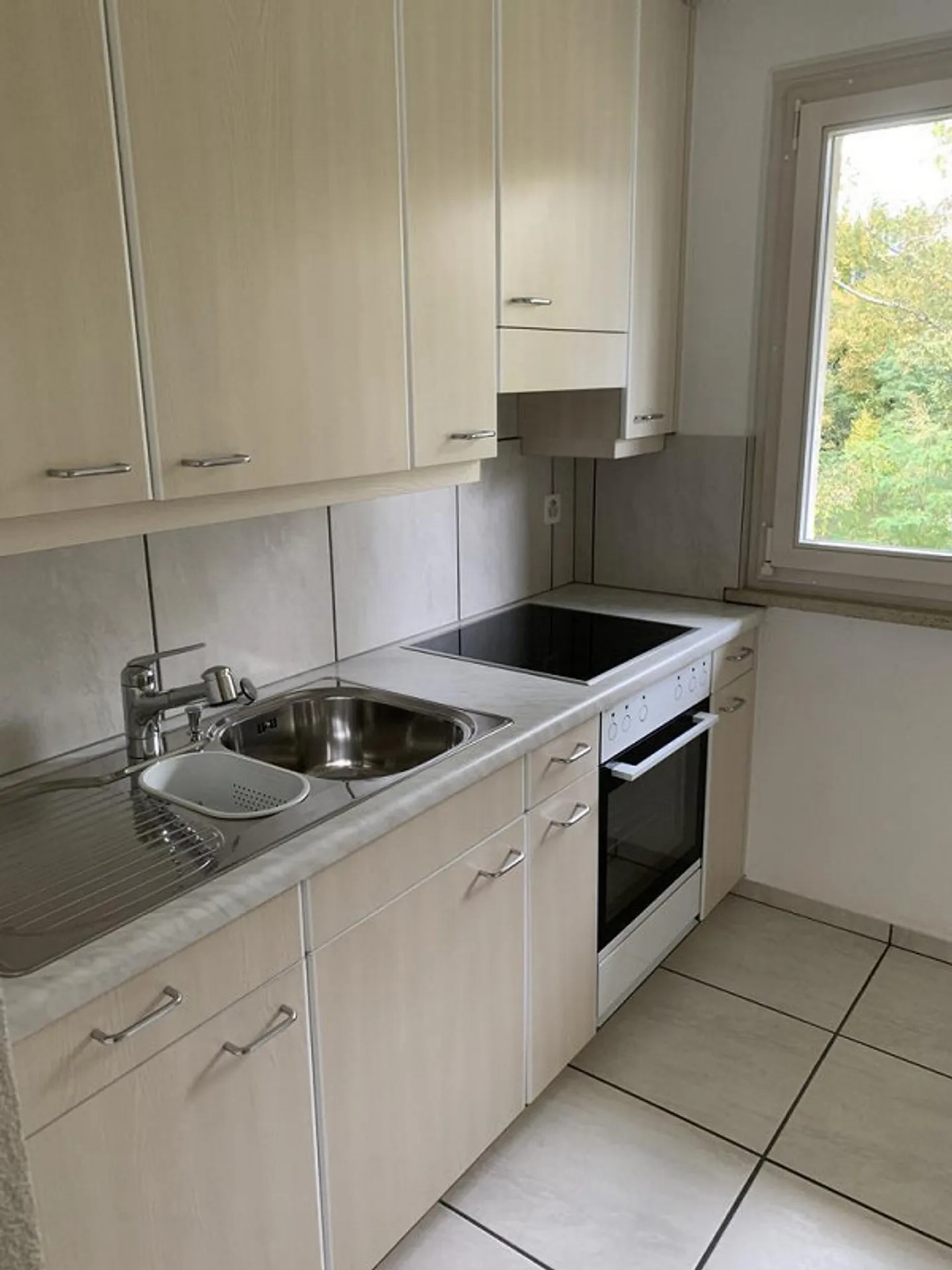 Idyllic 4-room apartment in a quiet location in Wetzikon - Photo 2 of 10