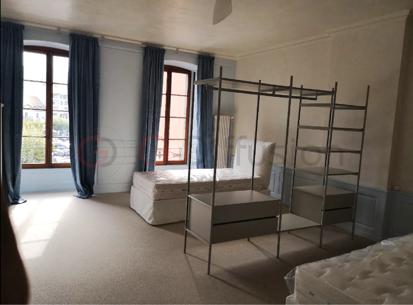 Bellissimo appartamento arredato di 3,5 locali nel cuore di Vevey - Foto 3 di 14