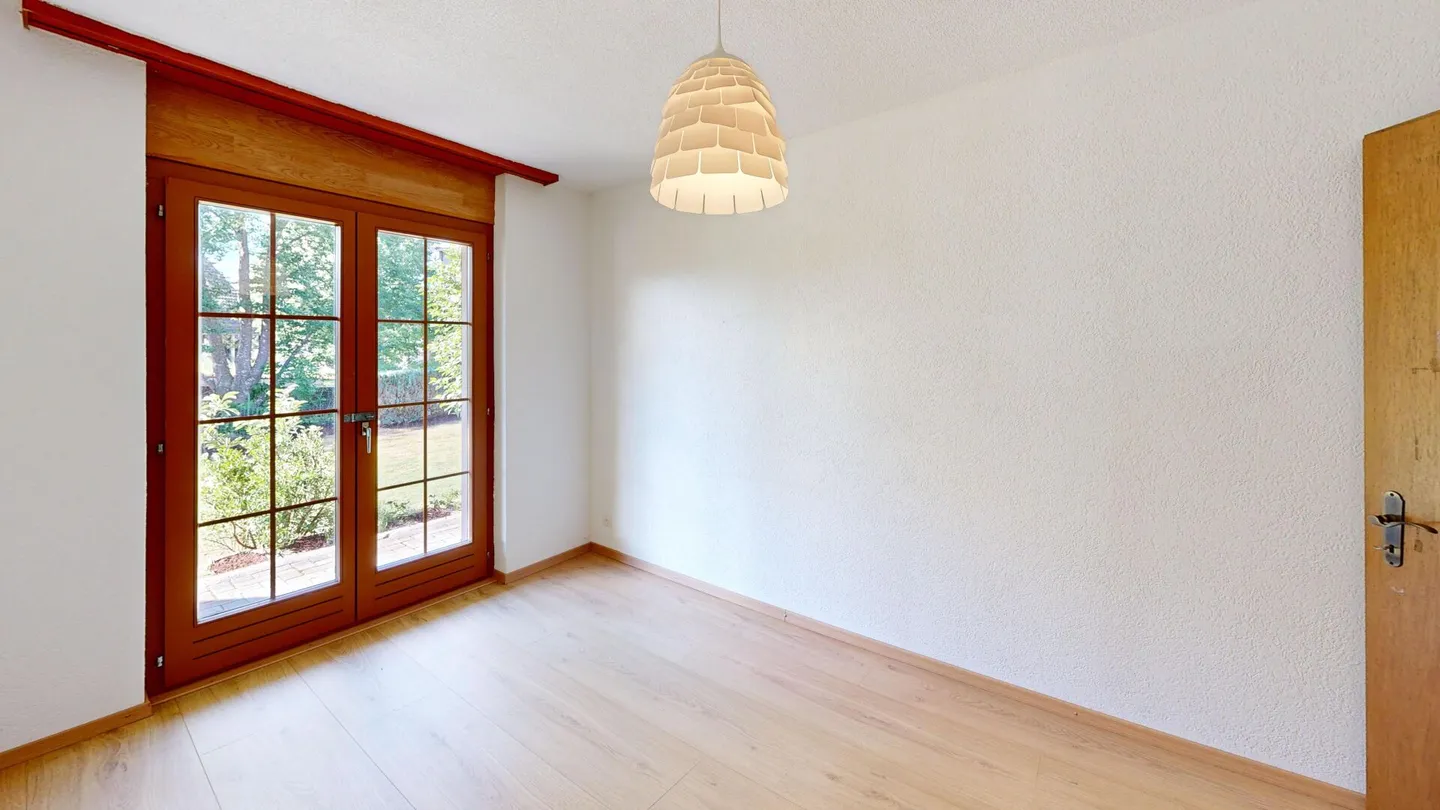 Maison individuelle de 5,5 pièces avec grand jardin et possibilités variées - Photo 11 sur 43