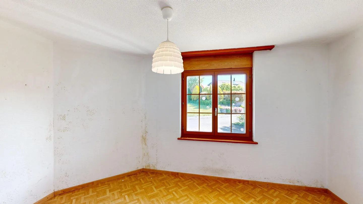 Maison individuelle de 5,5 pièces avec grand jardin et possibilités variées - Photo 14 sur 43