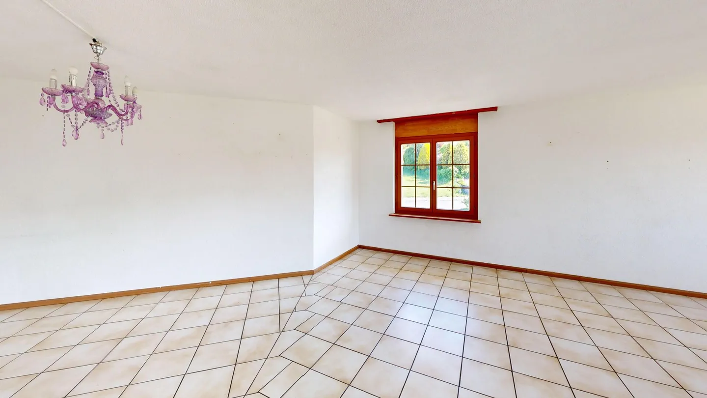 Maison individuelle de 5,5 pièces avec grand jardin et possibilités variées - Photo 8 sur 43