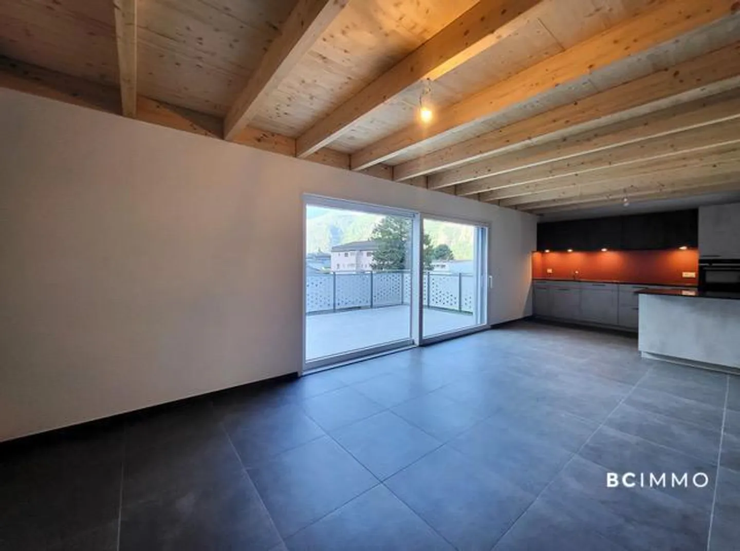 Neues Penthouse-Apartment in der Zen-Residenz - Foto 15 von 17