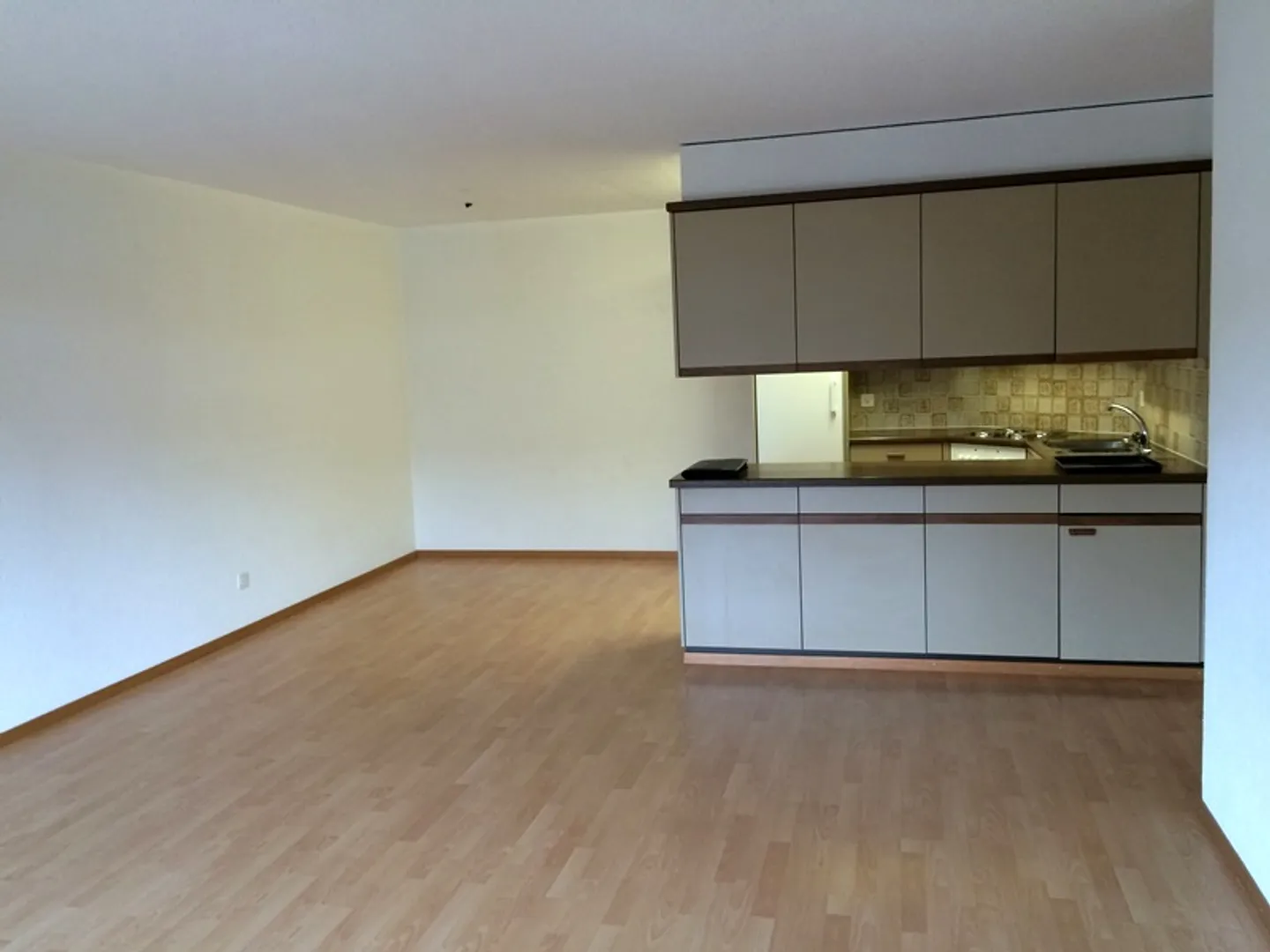 Apartment for rent - Photo 5 of 11