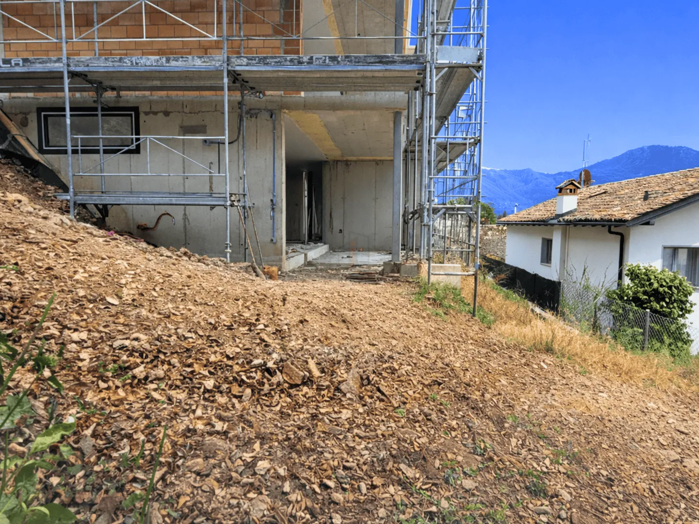 New Apartment with Panoramic Views - Photo 9 of 11