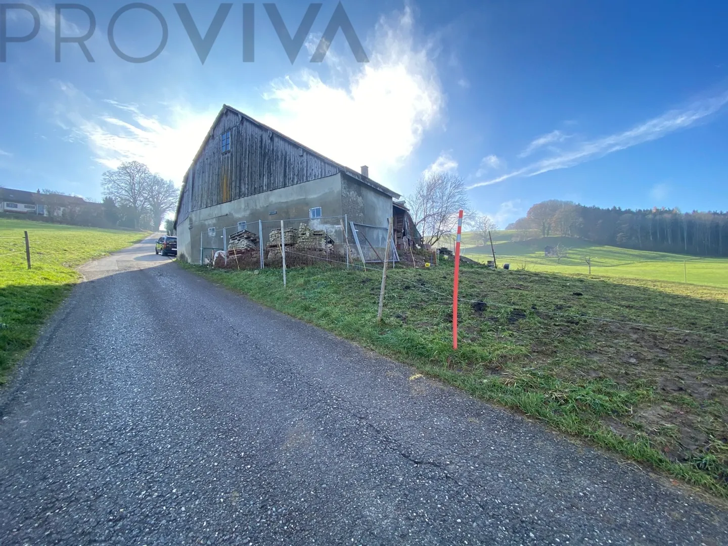 2600 m2 plot just 11 minutes from the Avry Center in Matran - Photo 3 of 5