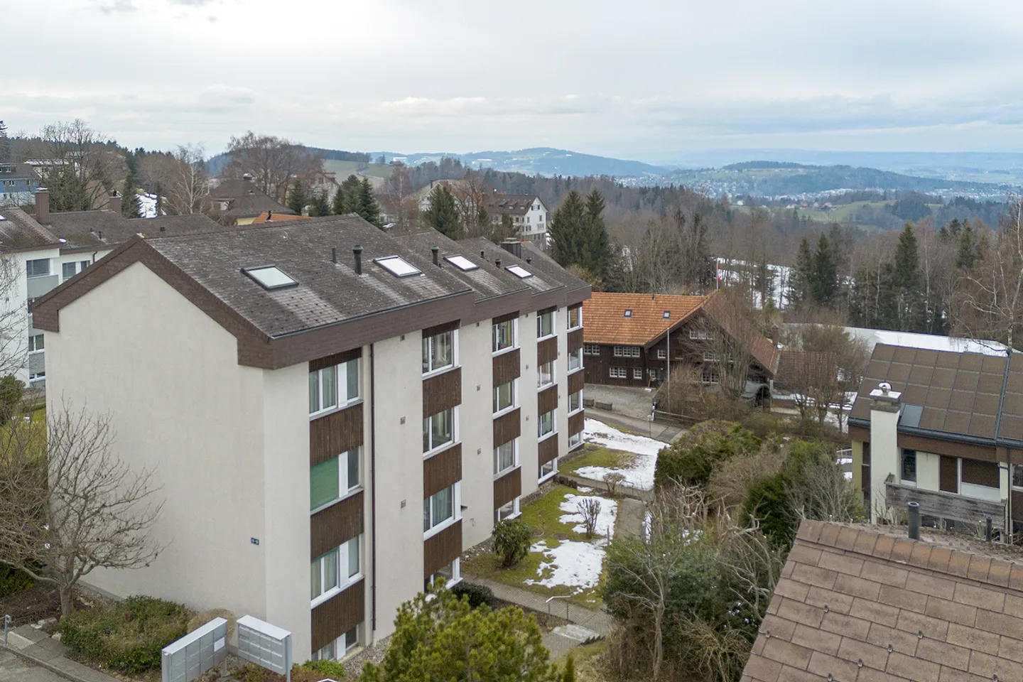 Gallery and sunny balcony - cozy living for couples - Photo 3 of 4