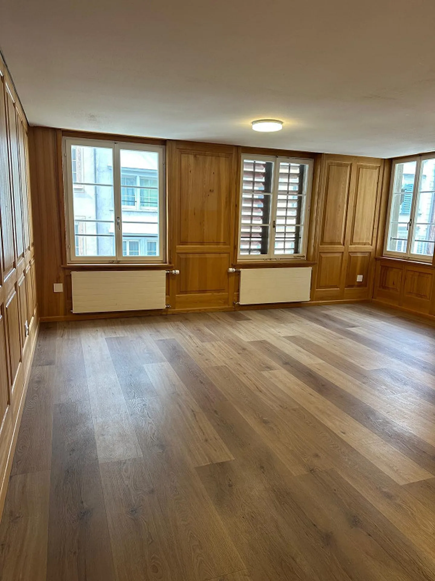 Proprietà di investimento con un fascino particolare - 5 appartamenti e 1 unità commerciale - Foto 2 di 10