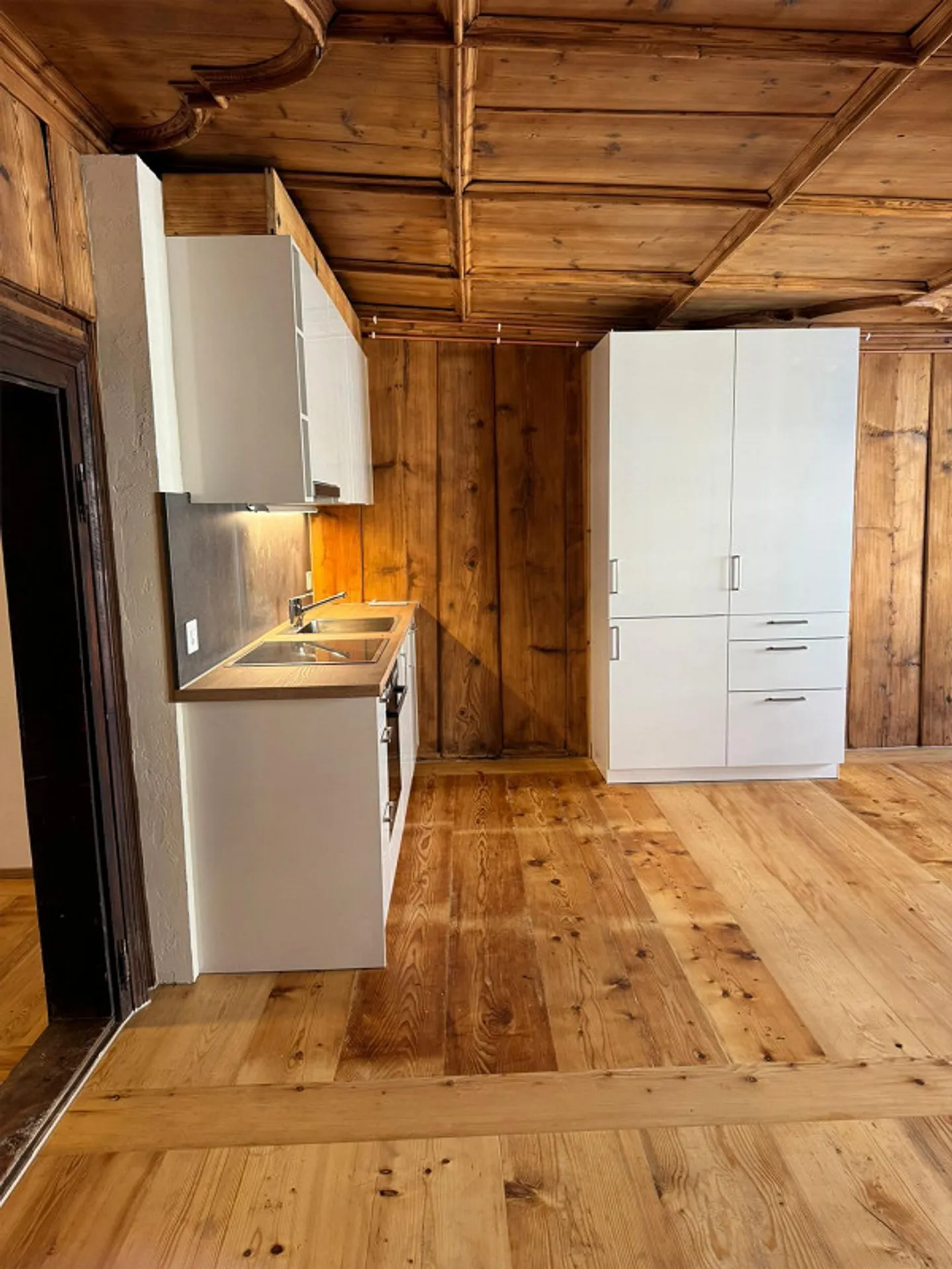 Proprietà di investimento con un fascino particolare - 5 appartamenti e 1 unità commerciale - Foto 3 di 10