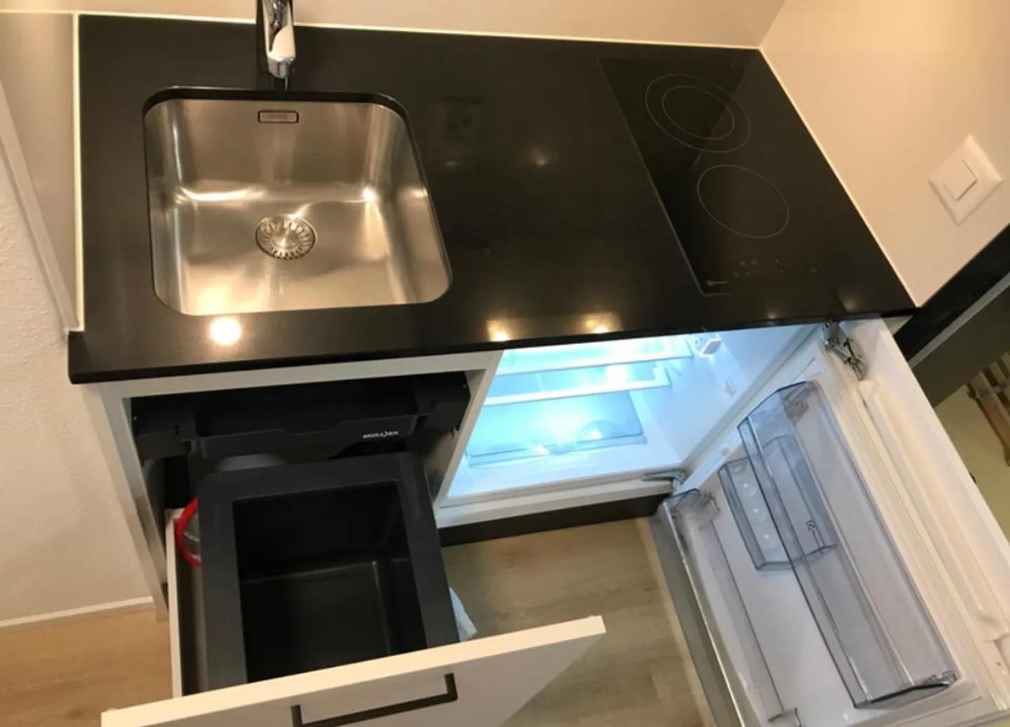 Appartamento studio direttamente presso Zurigo HB - Foto 3 di 4