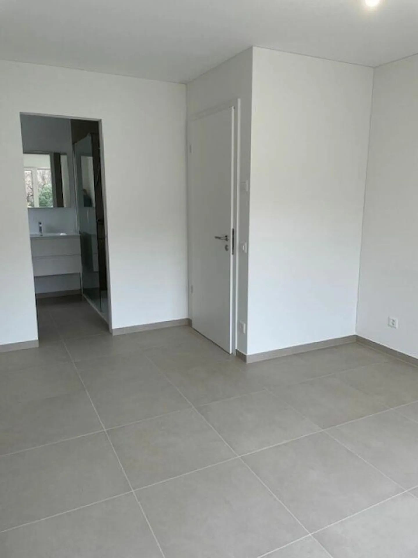 Affittiamo splendido 2.5 locali con giardino - Foto 13 di 22