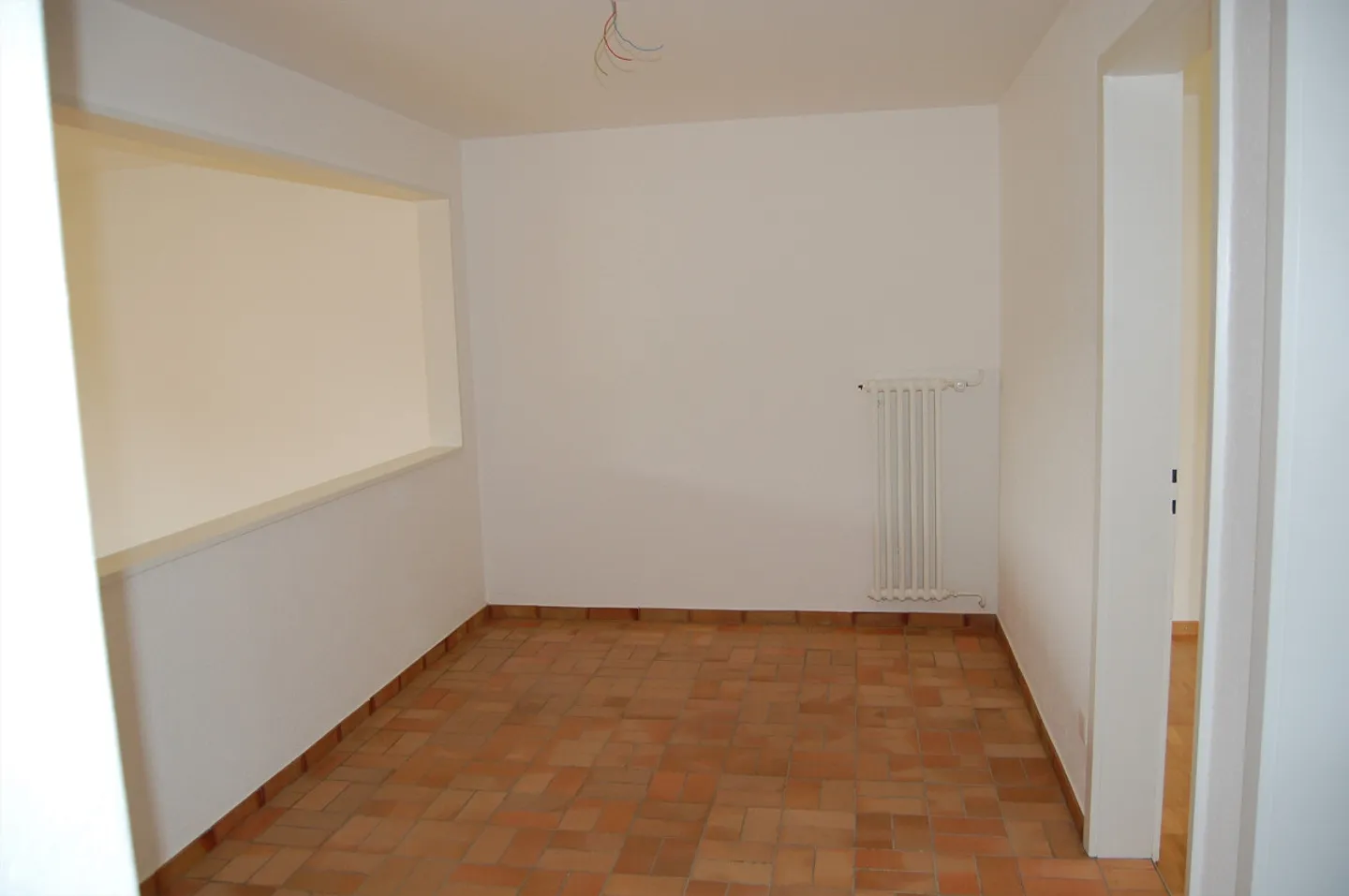 Appartamento di 3 1/2 locali al piano rialzato a destra - Foto 4 di 10