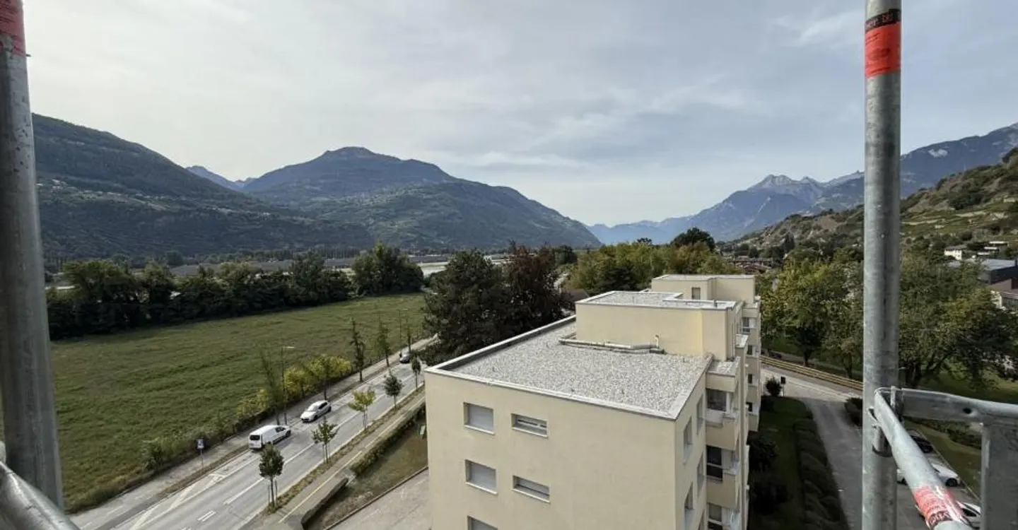 Bright, spacious, refreshed: 4½ rooms with panoramic view - Photo 6 of 6