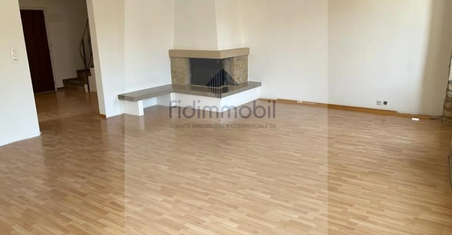 5-Zimmer-Wohnung im Herzen von St-Blaise - Foto 1 von 6