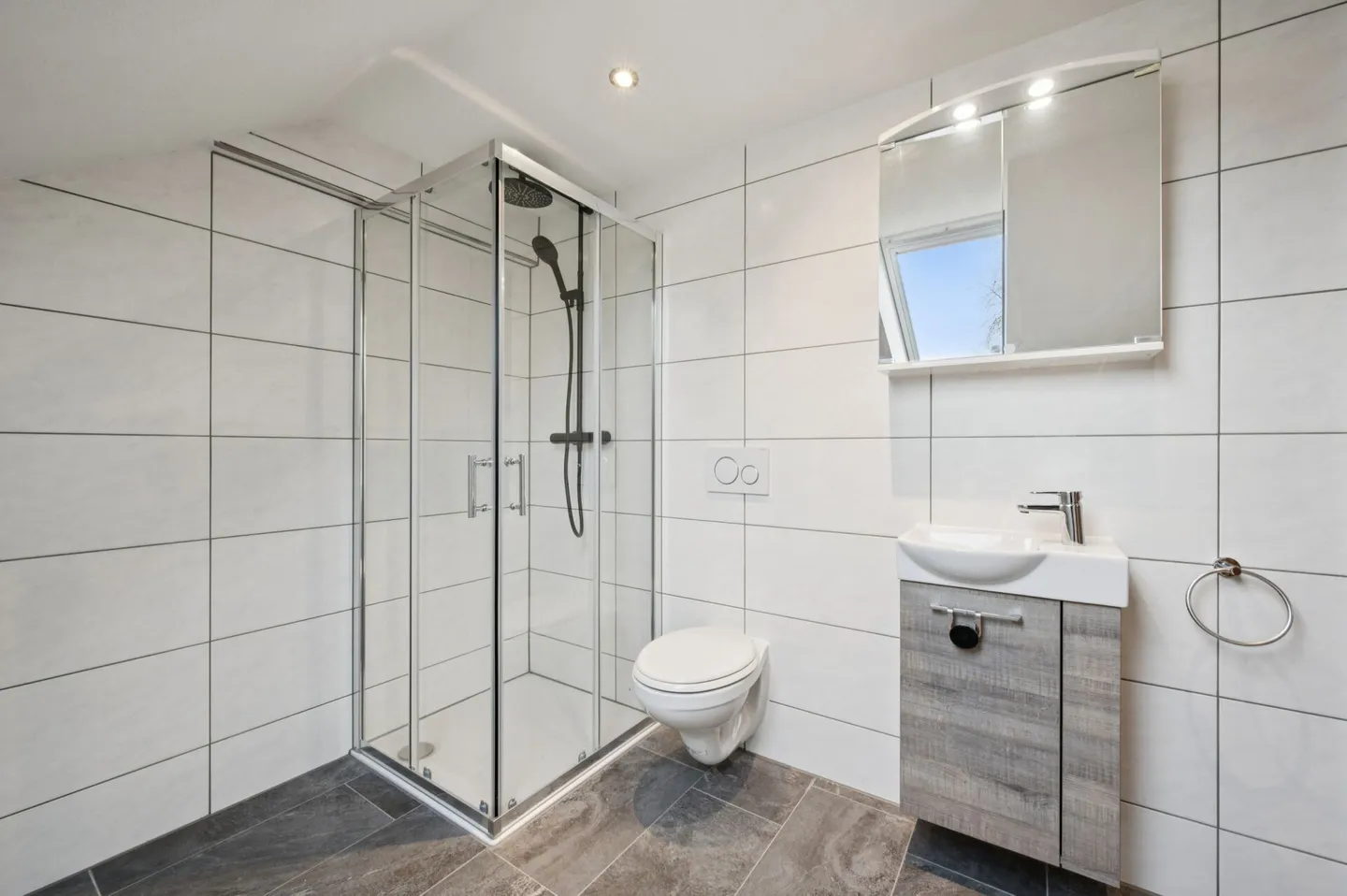 Appartamento in vendita - Foto 4 di 13