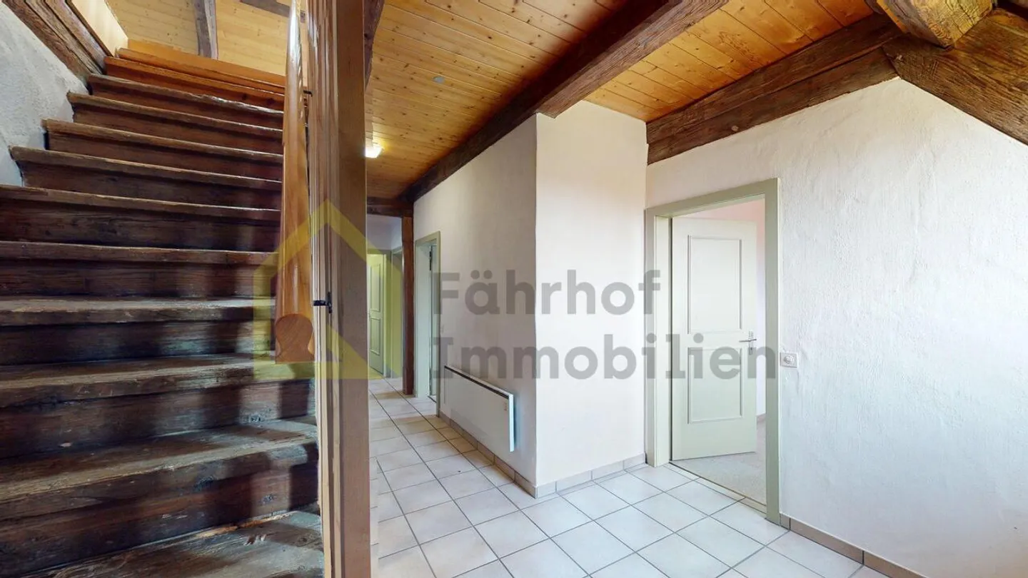 Large Maisonette Apartment with Castle Feeling - Photo 11 of 14