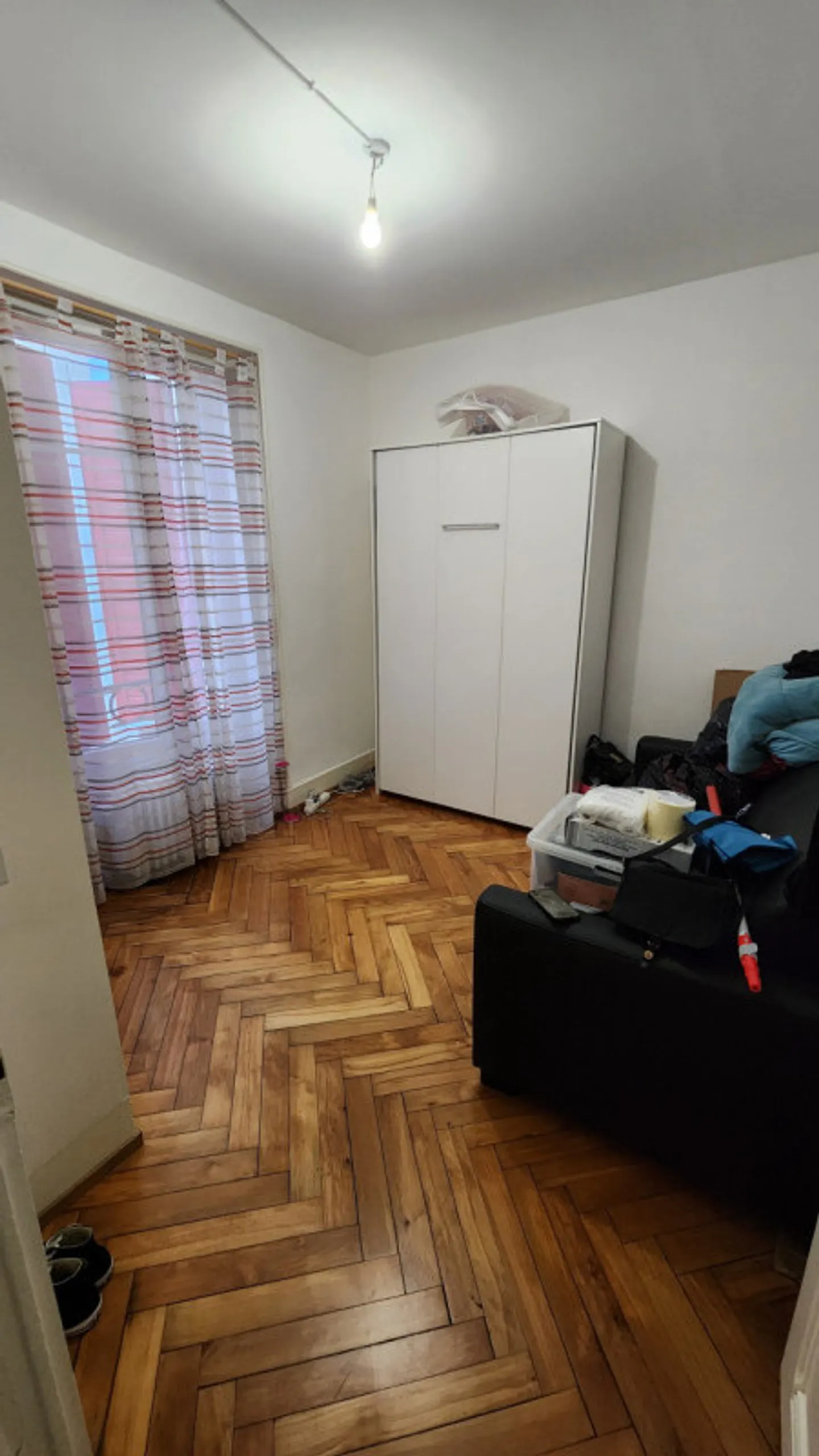 Charmante Wohnung in Eaux-Vives - Foto 2 von 3