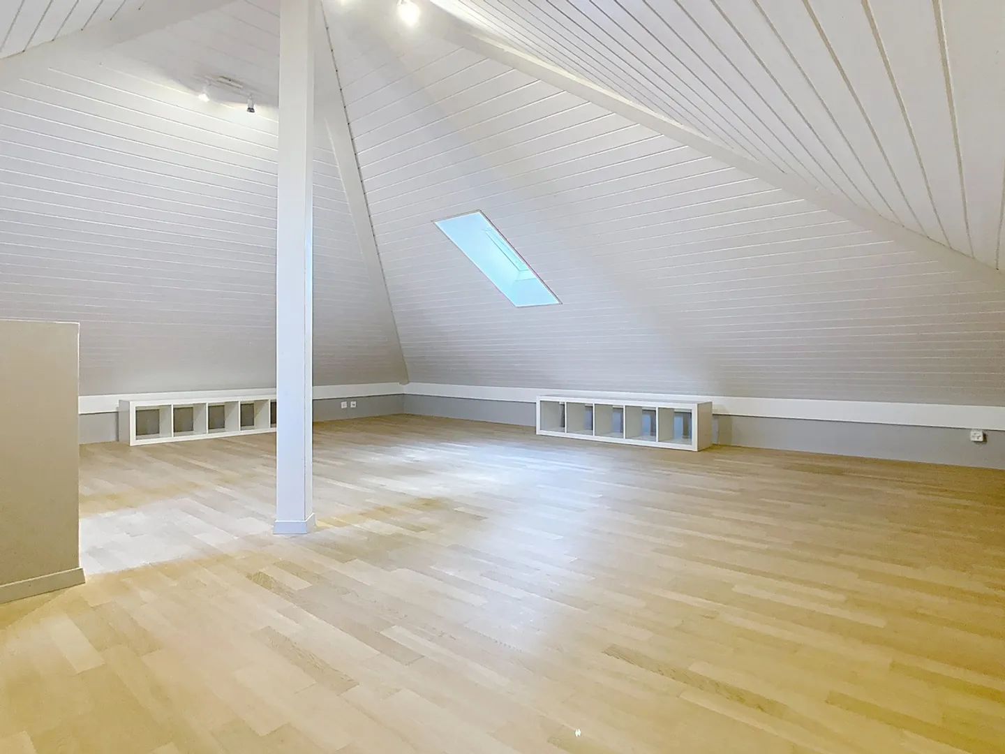 Villa jumelée par les garages - Photo 14 sur 16