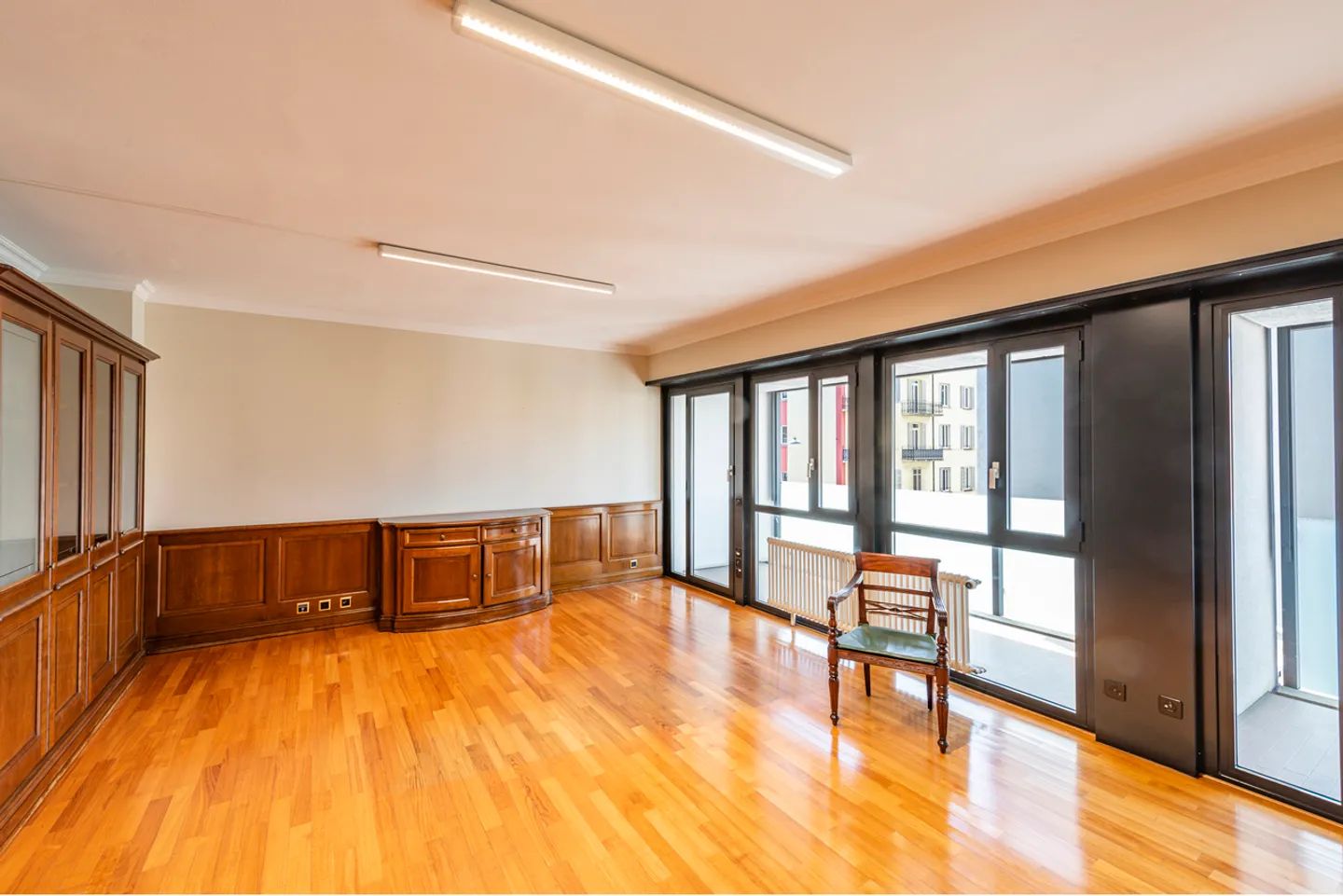 BRIGHT OFFICE LUGANO - Photo 7 of 9